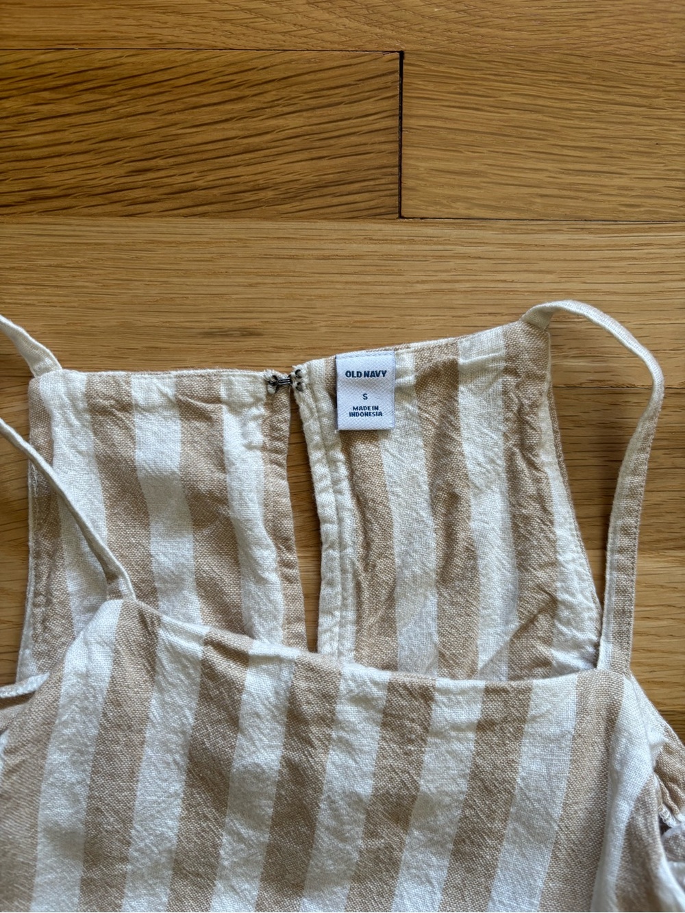 Old Navy Beige and White Striped Mini Dress - Picture 4 of 7